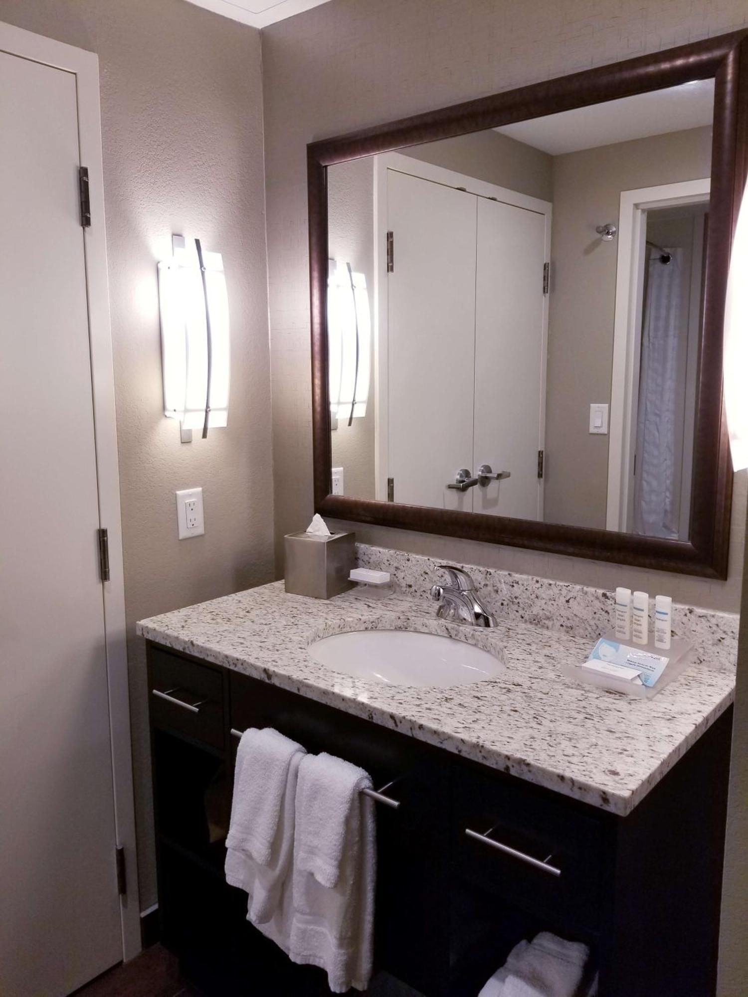 Homewood Suites Calgary Airport Luaran gambar